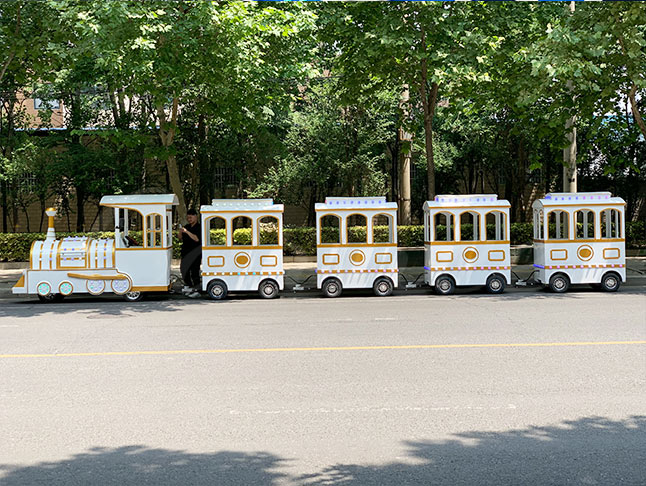 16 seater classic trackless train for sale