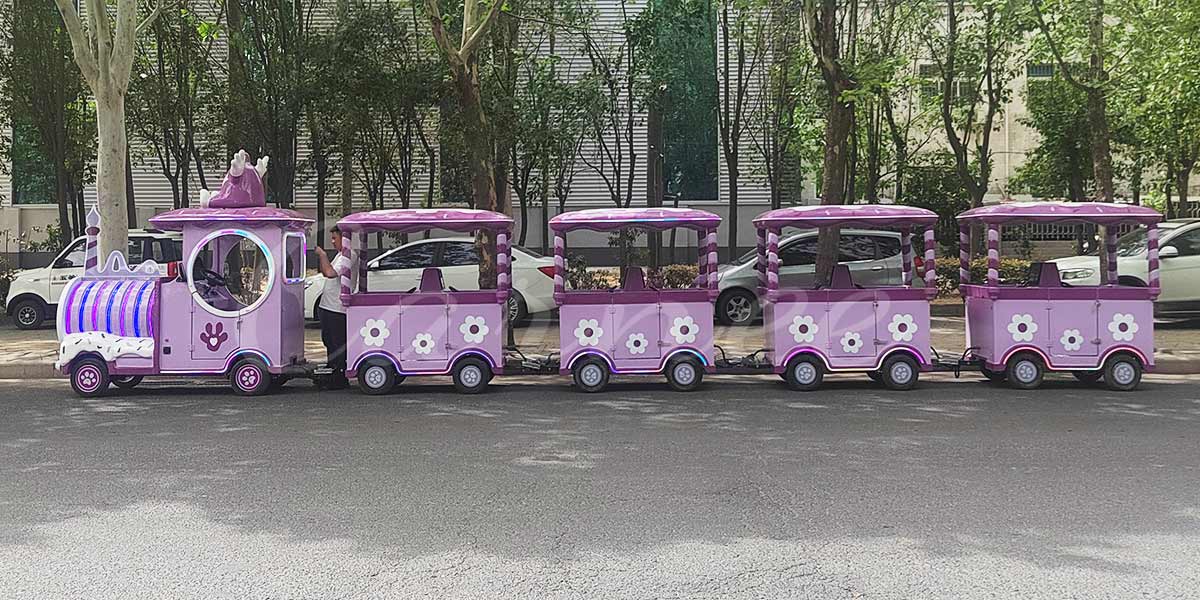 electric trackless train