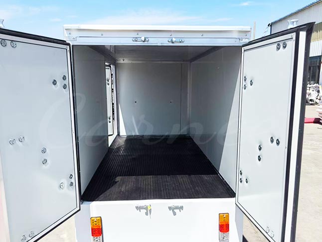 Full view of electric food catering golf cart with a sleek design, built for delivering food and beverages with efficiency at resorts and events.